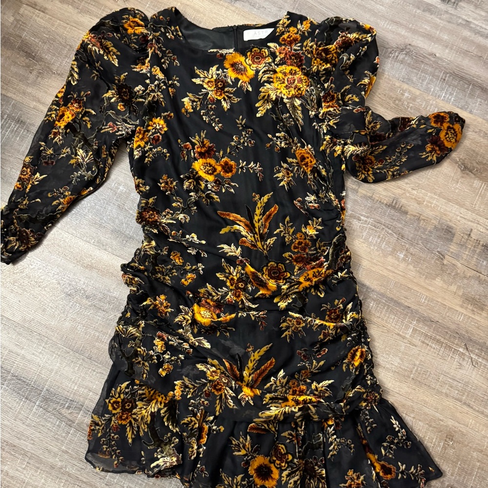 ASTR The Label Black‎ Floral Velvet Burnout Ruched Mini Dress Size Large